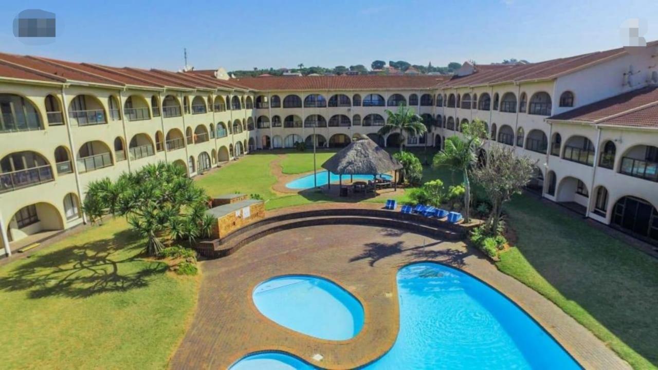 Cabanas del Mar Amanzimtoti Exterior foto